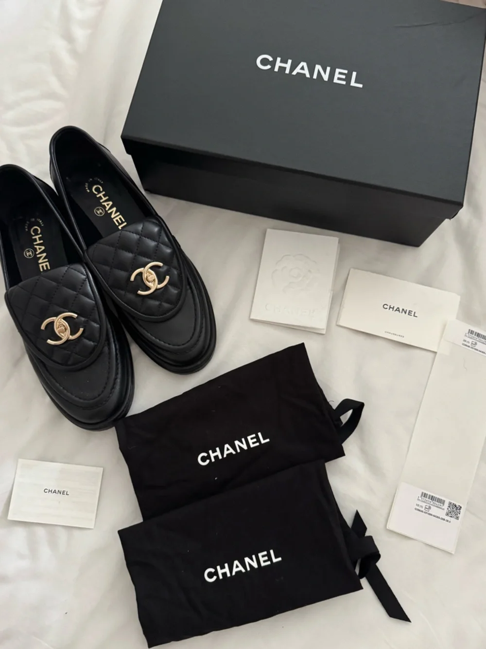 Chanel Turnlock Loafers - Picture 4 of 13